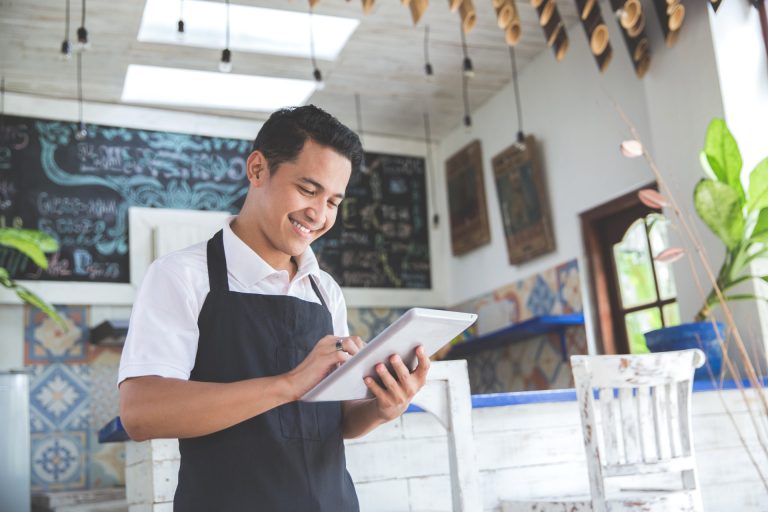 Portrait,Of,Asian,Young,Male,Cafe,Owner,With,Tablet